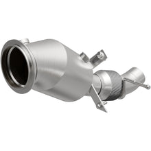 Load image into Gallery viewer, MagnaFlow Exhaust Products 52266 OEM Grade Direct-Fit Catalytic Converter for Select BMW 528i, BMW 528i xDrive, BMW X5