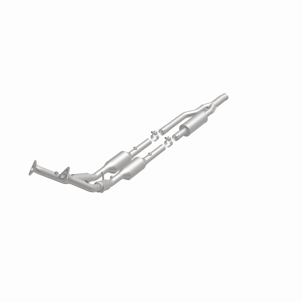 MagnaFlow Exhaust Products 24587 HM Grade Direct-Fit Catalytic Converter for Select Audi A3 Quattro, Volkswagen R32
