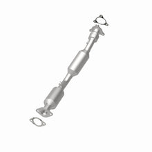 Load image into Gallery viewer, MagnaFlow Exhaust Products 5631958 California CARB Direct-Fit Catalytic Converter for Select Chevrolet Cobalt, Pontiac G5