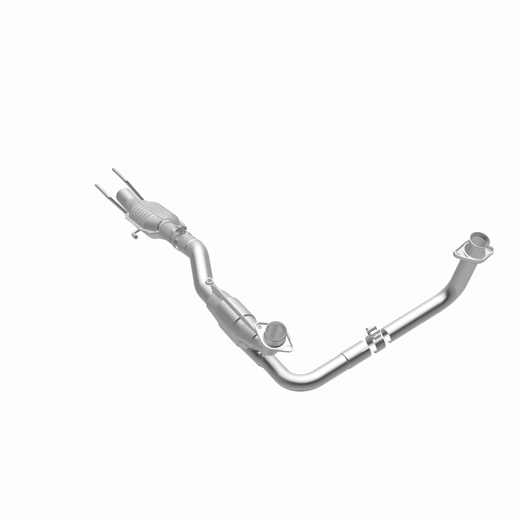 MagnaFlow Exhaust Products 93423 Standard Grade Direct-Fit Catalytic Converter for Select Ford E-150 Econoline, Ford E-150 Econoline Club Wagon