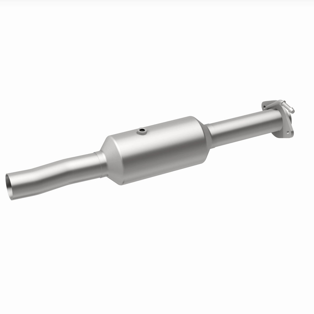 MagnaFlow Exhaust Products 280434 OEM Grade Direct-Fit Catalytic Converter for Select Ford F-350 Super Duty, Ford F-450 Super Duty, Ford F-550 Super Duty