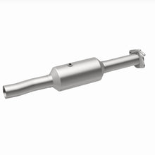 Load image into Gallery viewer, MagnaFlow Exhaust Products 280434 OEM Grade Direct-Fit Catalytic Converter for Select Ford F-350 Super Duty, Ford F-450 Super Duty, Ford F-550 Super Duty