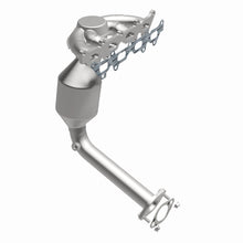 Load image into Gallery viewer, MagnaFlow Exhaust Products 22-059 OEM Grade Manifold Catalytic Converter for Select Fiat 500