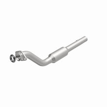Load image into Gallery viewer, MagnaFlow Exhaust Products 4481464 California CARB Direct-Fit Catalytic Converter for Select Buick LeSabre, Buick Park Avenue, Buick Riviera, Oldsmobile 88, Oldsmobile 98, Oldsmobile LSS, Pontiac Bonneville