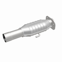 Load image into Gallery viewer, MagnaFlow Exhaust Products 93441 Standard Grade Direct-Fit Catalytic Converter for Select Chevrolet Camaro, Chevrolet Caprice, Chevrolet Commercial Chassis, Chevrolet Corvette, Pontiac Firebird