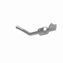 Load image into Gallery viewer, MagnaFlow Exhaust Products 21-250 OEM Grade Direct-Fit Catalytic Converter for Select Dodge Durango, Jeep Grand Cherokee