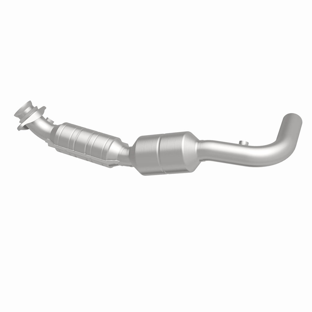 MagnaFlow Exhaust Products 51311 OEM Grade Direct-Fit Catalytic Converter for Select Ford E-150, Ford E-150 Club Wagon, Ford E-250