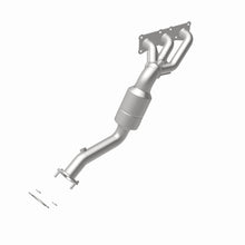 Load image into Gallery viewer, MagnaFlow Exhaust Products 51222 OEM Grade Manifold Catalytic Converter for Select BMW 528i, BMW 528i xDrive, BMW 528xi