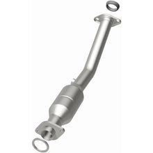 Load image into Gallery viewer, MagnaFlow Exhaust Products 52437 OEM Grade Direct-Fit Catalytic Converter for Select Nissan Juke, Nissan Sentra