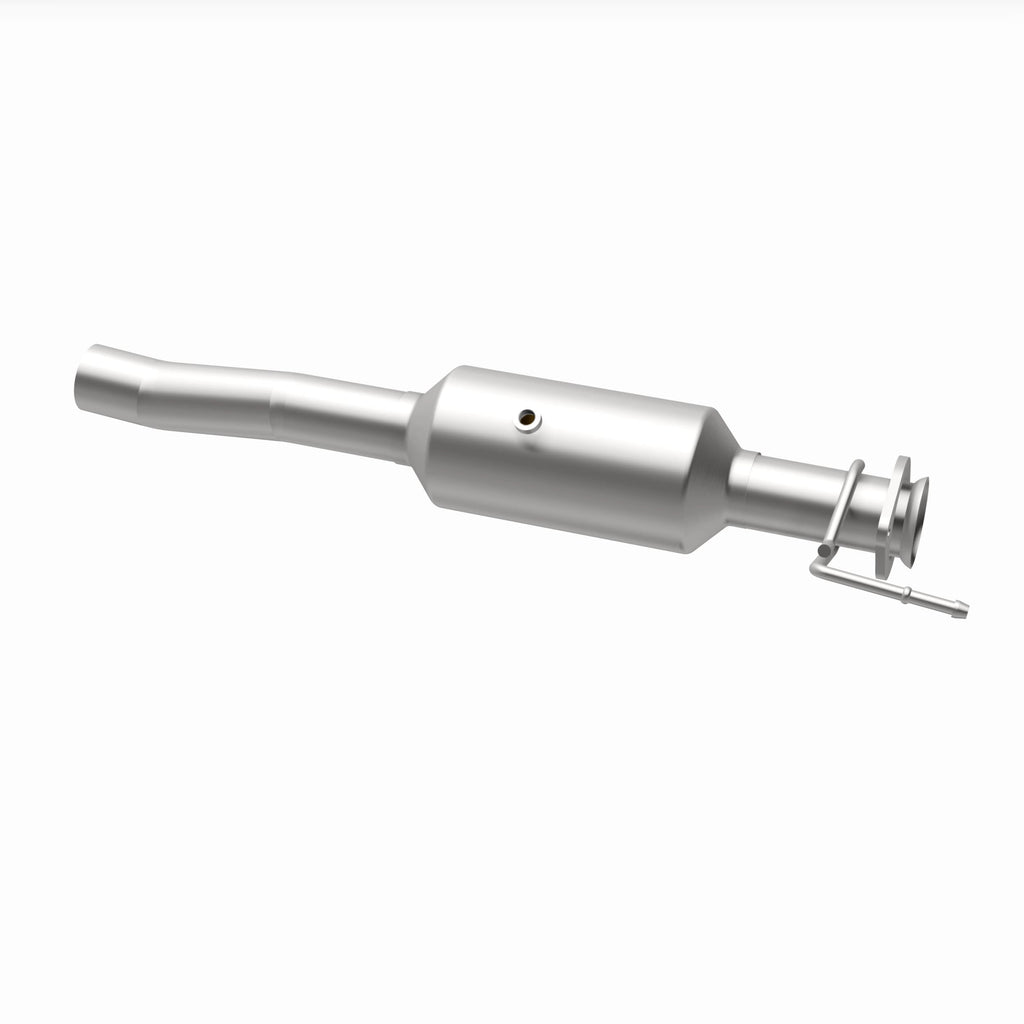 MagnaFlow Exhaust Products 280439 OEM Grade Direct-Fit Catalytic Converter for Select Ford F-450 Super Duty, Ford F-550 Super Duty
