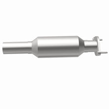Load image into Gallery viewer, MagnaFlow Exhaust Products 5571981 California CARB Direct-Fit Catalytic Converter for Select Ford Fusion, Lincoln Zephyr, Mercury Milan