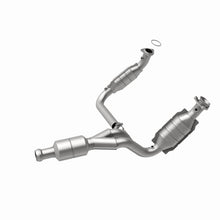 Load image into Gallery viewer, MagnaFlow Exhaust Products 51578 OEM Grade Direct-Fit Catalytic Converter for Select Cadillac Escalade, Chevrolet Avalanche, Chevrolet Silverado 1500, Chevrolet Suburban 1500, Chevrolet Tahoe, GMC Sierra 1500, GMC Yukon, GMC Yukon XL