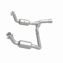 Load image into Gallery viewer, MagnaFlow Exhaust Products 280211 OEM Grade Direct-Fit Catalytic Converter for Select Cadillac Escalade, Cadillac Escalade ESV, Chevrolet Silverado 1500, Chevrolet Silverado LTD, Chevrolet Suburban, Chevrolet Tahoe, GMC Sierra 1500, GMC Sierra Limited,