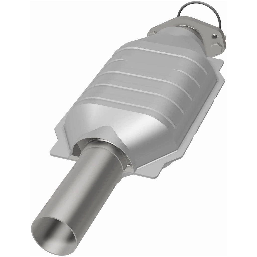 MagnaFlow Exhaust Products 51793 OEM Grade Direct-Fit Catalytic Converter for Select Ford Fusion, Lincoln MKZ, Mercury Milan
