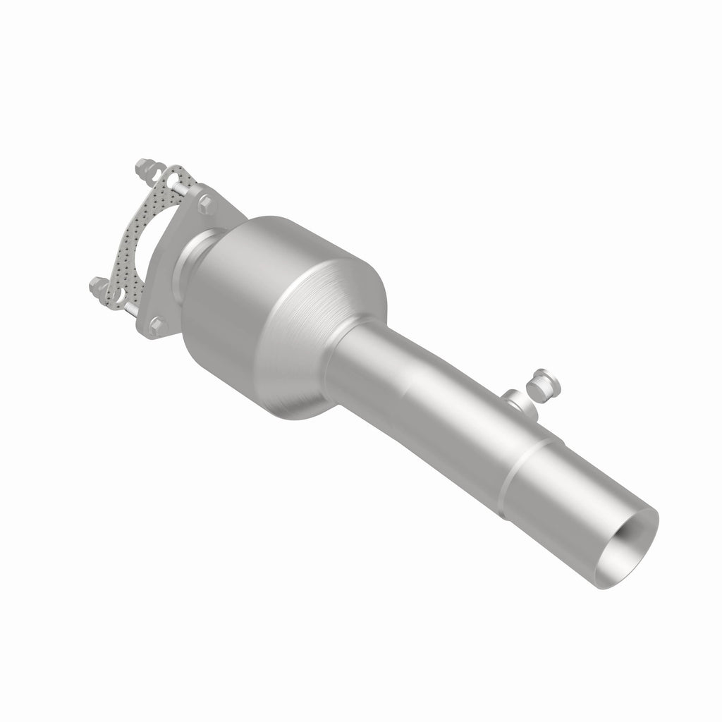 MagnaFlow Exhaust Products 280732 OEM Grade Direct-Fit Catalytic Converter for Select Land Rover Discovery Sport, Land Rover Range Rover Evoque