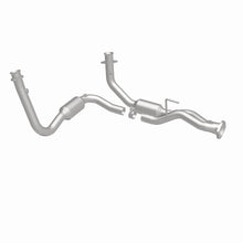 Load image into Gallery viewer, MagnaFlow Exhaust Products 5451687 California CARB Direct-Fit Catalytic Converter for Select Jeep Commander, Jeep Grand Cherokee