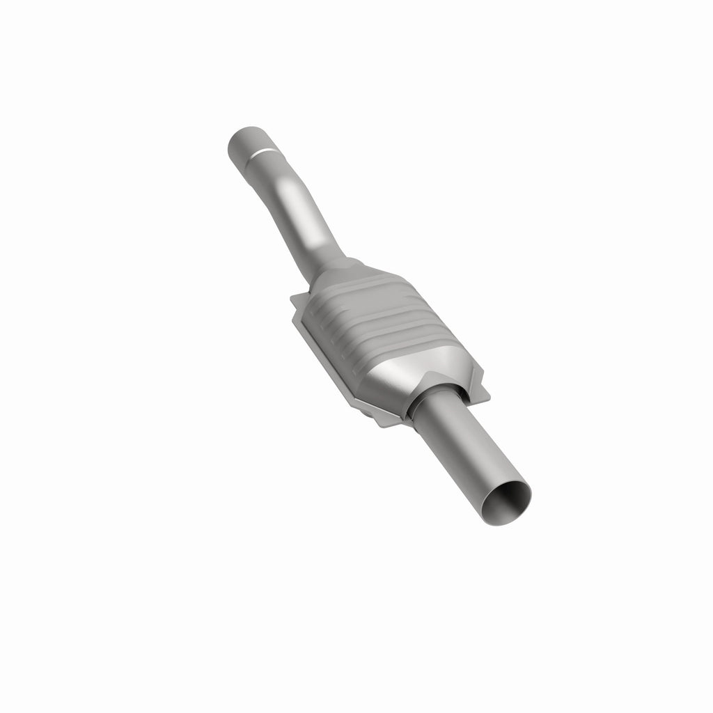 MagnaFlow Exhaust Products 51698 OEM Grade Direct-Fit Catalytic Converter for Select Jeep Grand Cherokee