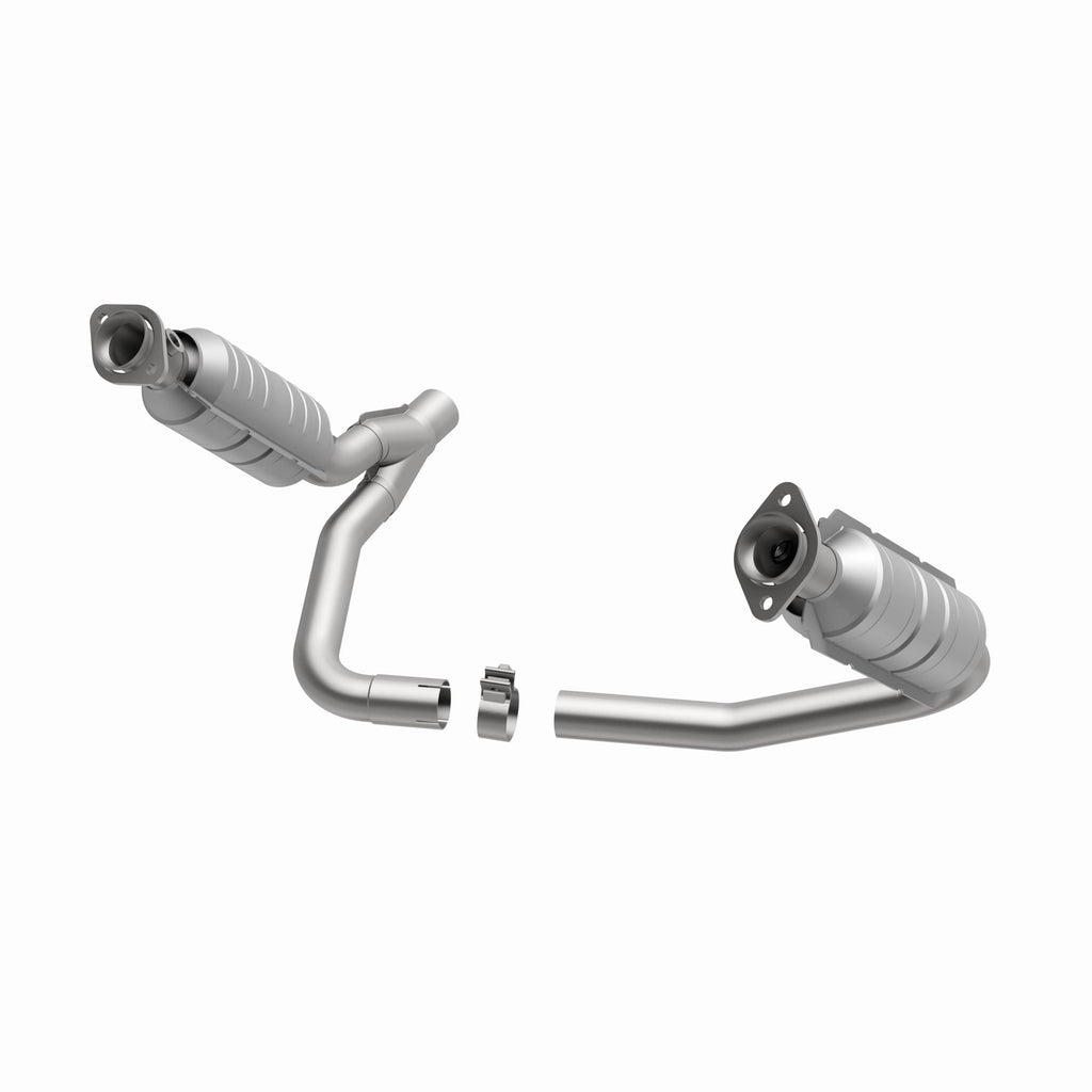 MagnaFlow Exhaust Products 49462 OEM Grade Direct-Fit Catalytic Converter for Select Dodge Dakota, Mitsubishi Raider