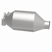 Load image into Gallery viewer, MagnaFlow Exhaust Products 3391449 California CARB Direct-Fit Catalytic Converter for Select Volkswagen Transporter