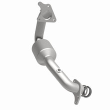 Load image into Gallery viewer, MagnaFlow Exhaust Products 551439 California CARB Direct-Fit Catalytic Converter for Select Nissan Juke