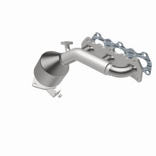 Load image into Gallery viewer, MagnaFlow Exhaust Products 452282 California CARB Manifold Catalytic Converter for Select Chevrolet Tracker, Suzuki Grand Vitara, Suzuki Vitara