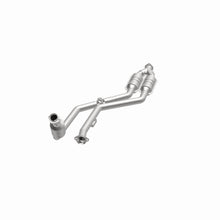 Load image into Gallery viewer, MagnaFlow Exhaust Products 444059 California CARB Direct-Fit Catalytic Converter for Select Mercedes-Benz CLK320