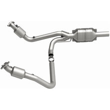 Load image into Gallery viewer, MagnaFlow Exhaust Products 447233 California CARB Direct-Fit Catalytic Converter for Select Dodge Ram 1500, Dodge Ram 2500, Dodge Ram
