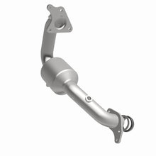 Load image into Gallery viewer, MagnaFlow Exhaust Products 551439 California CARB Direct-Fit Catalytic Converter for Select Nissan Juke