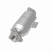 Load image into Gallery viewer, MagnaFlow Exhaust Products 23876 HM Grade Direct-Fit Catalytic Converter for Select Hyundai Elantra, Hyundai Tiburon, Kia Sportage