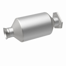 Load image into Gallery viewer, MagnaFlow Exhaust Products 3391916 California CARB Direct-Fit Catalytic Converter for Select Volkswagen Vanagon