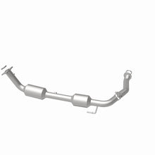Load image into Gallery viewer, MagnaFlow Exhaust Products 5582629 California CARB Direct-Fit Catalytic Converter for Select Toyota Tundra