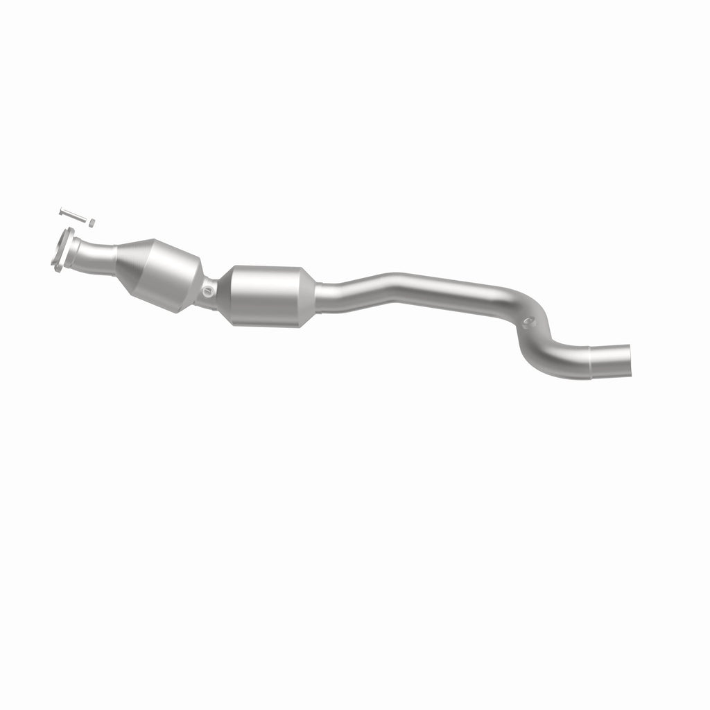 MagnaFlow Exhaust Products 21-536 OEM Grade Direct-Fit Catalytic Converter for Select Land Rover Range Rover, Land Rover Range Rover Sport