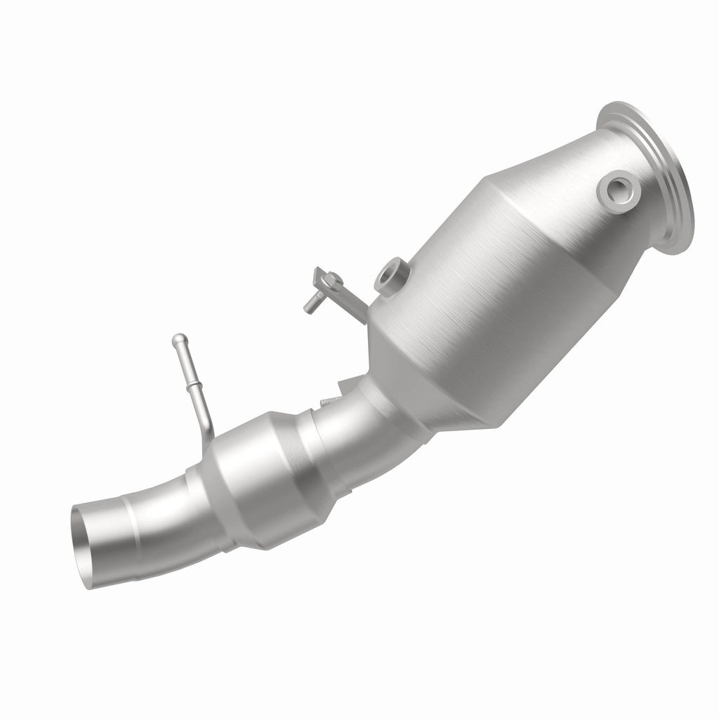 MagnaFlow Exhaust Products 52266 OEM Grade Direct-Fit Catalytic Converter for Select BMW 528i, BMW 528i xDrive, BMW X5