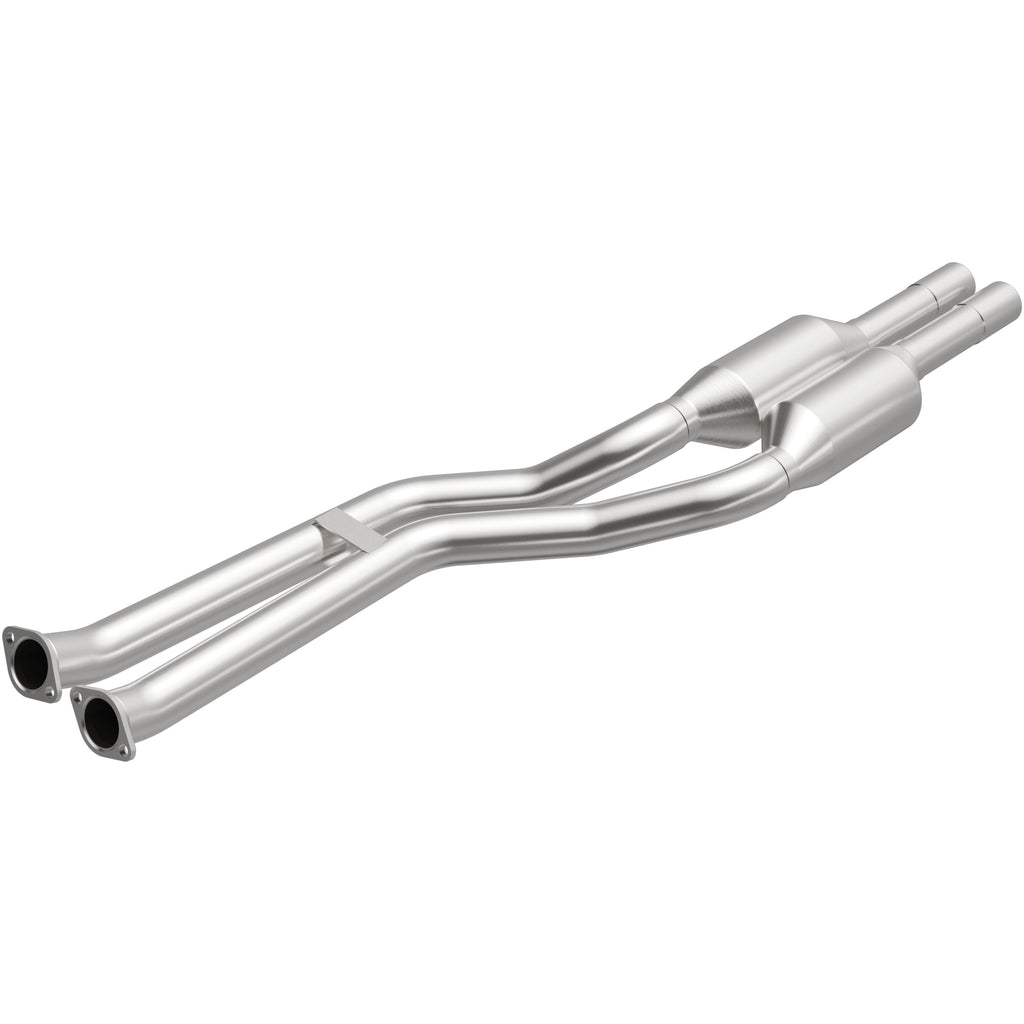 MagnaFlow Exhaust Products 5671760 California CARB Direct-Fit Catalytic Converter for Select BMW 325Ci, BMW 325i