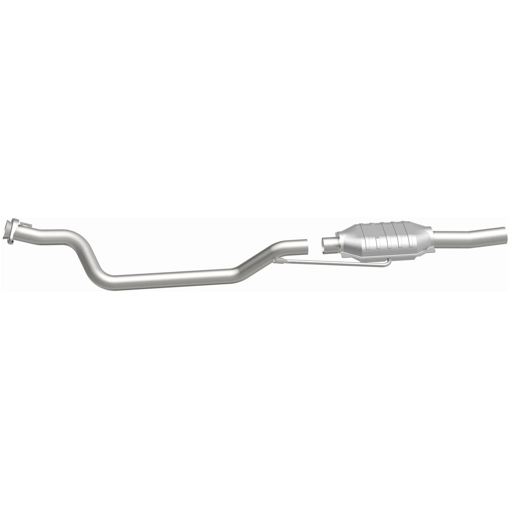 MagnaFlow Exhaust Products 93301 Standard Grade Direct-Fit Catalytic Converter for Select Ford E-150 Econoline, Ford E-150 Econoline Club Wagon, Ford E-250 Econoline, Ford E-250 Econoline Club Wagon, Ford E-350 Econoline, Ford E-350 Econoline Club Wagon,