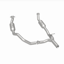Load image into Gallery viewer, MagnaFlow Exhaust Products 280014 OEM Grade Direct-Fit Catalytic Converter for Select Ford E-350 Super Duty, Ford E-450 Super Duty