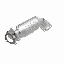 Load image into Gallery viewer, MagnaFlow Exhaust Products 22960 HM Grade Direct-Fit Catalytic Converter for Select Audi A4, Audi A4 Quattro, Volkswagen Passat