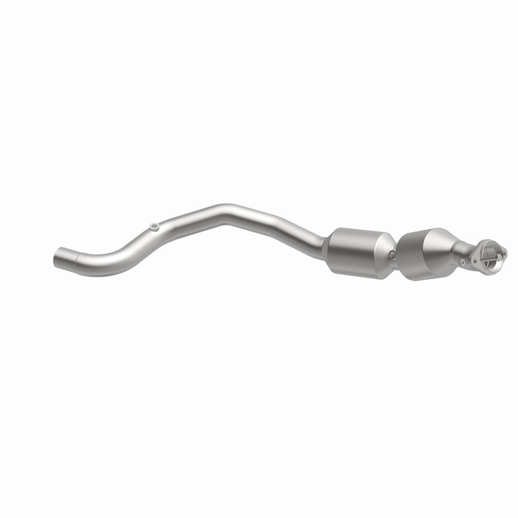MagnaFlow Exhaust Products 21-535 OEM Grade Direct-Fit Catalytic Converter for Select Land Rover Range Rover, Land Rover Range Rover Sport