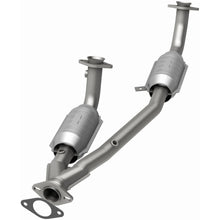 Load image into Gallery viewer, MagnaFlow Exhaust Products 4451353 California CARB Direct-Fit Catalytic Converter for Select Ford Windstar