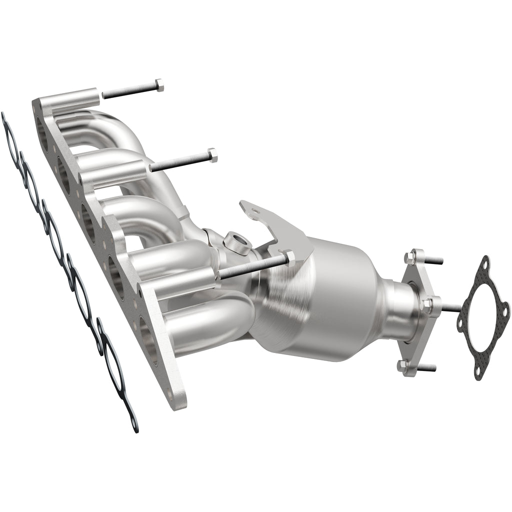 MagnaFlow Exhaust Products 22-138 OEM Grade Manifold Catalytic Converter for Select Volvo S60, Volvo V70