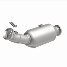 Load image into Gallery viewer, MagnaFlow Exhaust Products 21-681 OEM Grade Direct-Fit Catalytic Converter for Select Mercedes-Benz C400, Mercedes-Benz C43 AMG, Mercedes-Benz C450 AMG, Mercedes-Benz E43 AMG, Mercedes-Benz E450, Mercedes-Benz GLC43 AMG