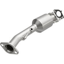 Load image into Gallery viewer, MagnaFlow Exhaust Products 52690 OEM Grade Direct-Fit Catalytic Converter for Select Chevrolet City Express, Nissan NV200
