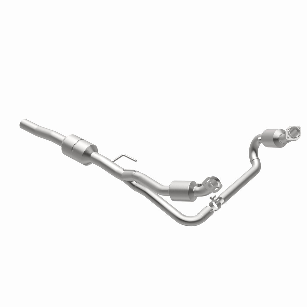 MagnaFlow Exhaust Products 51348 OEM Grade Direct-Fit Catalytic Converter for Select Dodge Durango