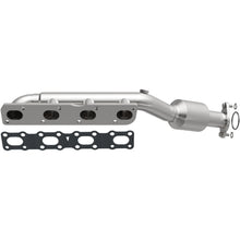 Load image into Gallery viewer, MagnaFlow Exhaust Products 4583381 California CARB Manifold Catalytic Converter for Select INFINITI QX56, Nissan Pathfinder Armada, Nissan TITAN