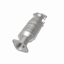 Load image into Gallery viewer, MagnaFlow Exhaust Products 24426 HM Grade Direct-Fit Catalytic Converter for Select Hyundai Azera, Hyundai Santa Fe, Hyundai Sonata, Hyundai Veracruz, Kia Amanti
