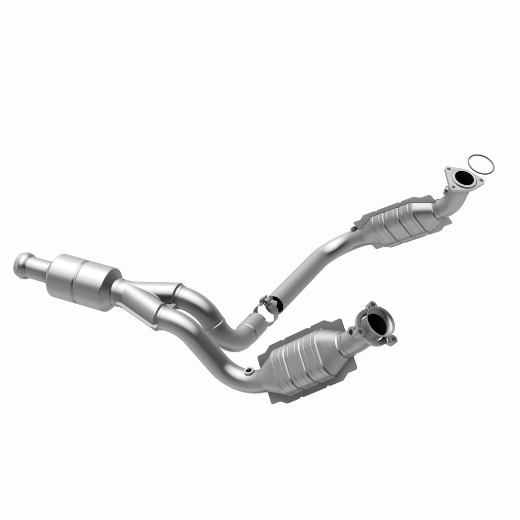 MagnaFlow Exhaust Products 51578 OEM Grade Direct-Fit Catalytic Converter for Select Cadillac Escalade, Chevrolet Avalanche, Chevrolet Silverado 1500, Chevrolet Suburban 1500, Chevrolet Tahoe, GMC Sierra 1500, GMC Yukon, GMC Yukon XL