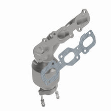 Load image into Gallery viewer, MagnaFlow Exhaust Products 5582920 California CARB Manifold Catalytic Converter for Select Ford Escape, Mercury Mariner