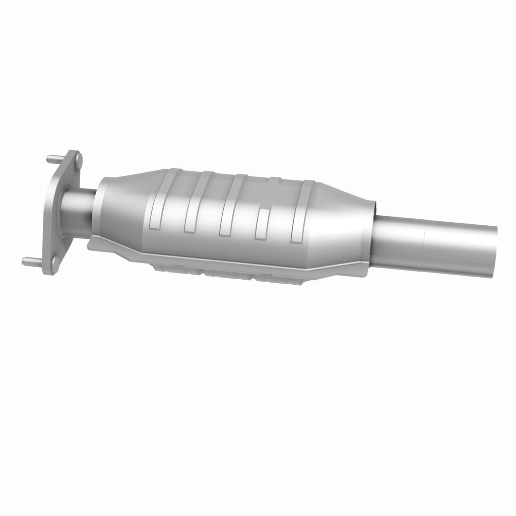 MagnaFlow Exhaust Products 51808 OEM Grade Direct-Fit Catalytic Converter for Select Ford Taurus, Ford Taurus X, Mercury Sable