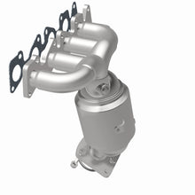 Load image into Gallery viewer, MagnaFlow Exhaust Products 5531157 California CARB Manifold Catalytic Converter for Select Chevrolet Spark