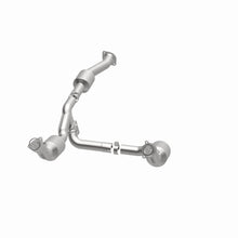 Load image into Gallery viewer, MagnaFlow Exhaust Products 280745 OEM Grade Direct-Fit Catalytic Converter for Select Chevrolet Silverado HD, Chevrolet Silverado HD, GMC Sierra HD, GMC Sierra HD
